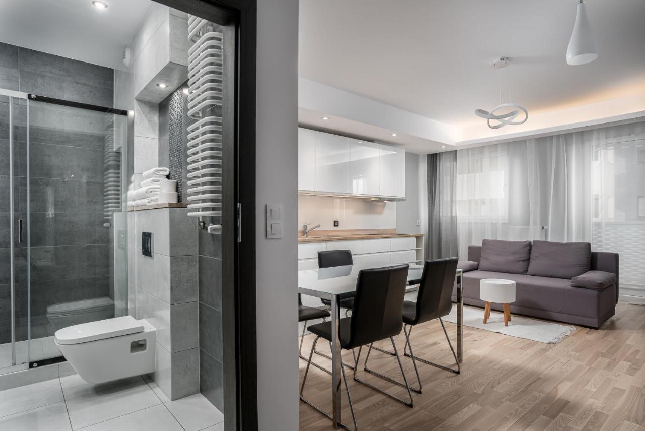 Rentplanet - Apartamenty Atal Tower Wrocław Eksteriør bilde