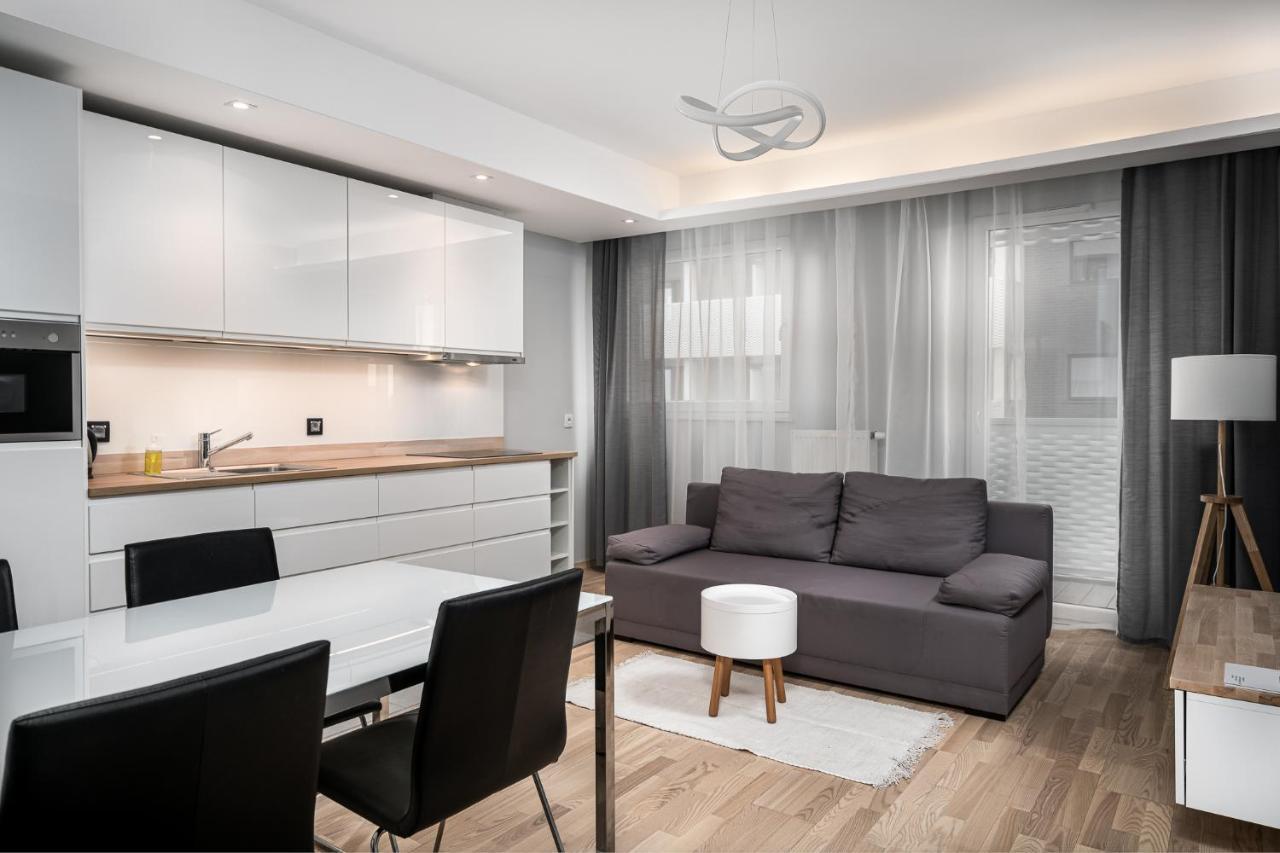 Rentplanet - Apartamenty Atal Tower Wrocław Eksteriør bilde
