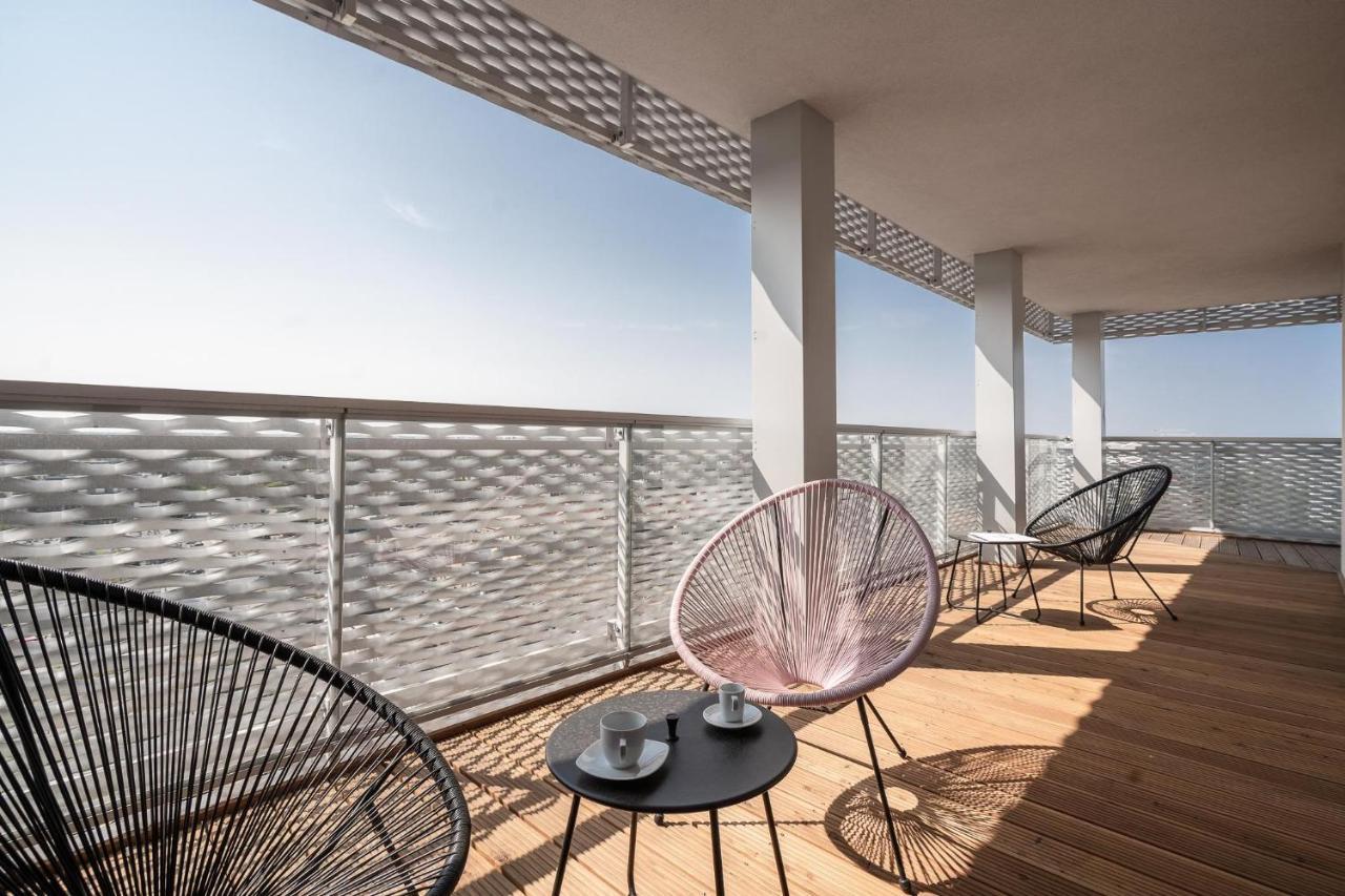Rentplanet - Apartamenty Atal Tower Wrocław Eksteriør bilde