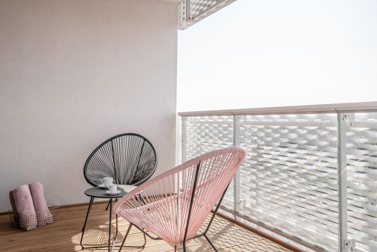 Rentplanet - Apartamenty Atal Tower Wrocław Eksteriør bilde