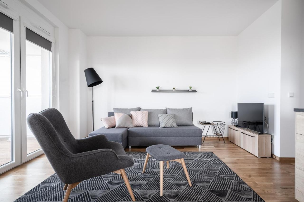 Rentplanet - Apartamenty Atal Tower Wrocław Eksteriør bilde